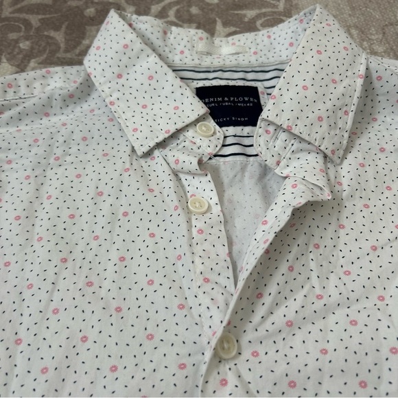 Ricky Singh Denim and Flower Men's Short Sleeve  White Short sleeve Size L - Picture 2 of 5
